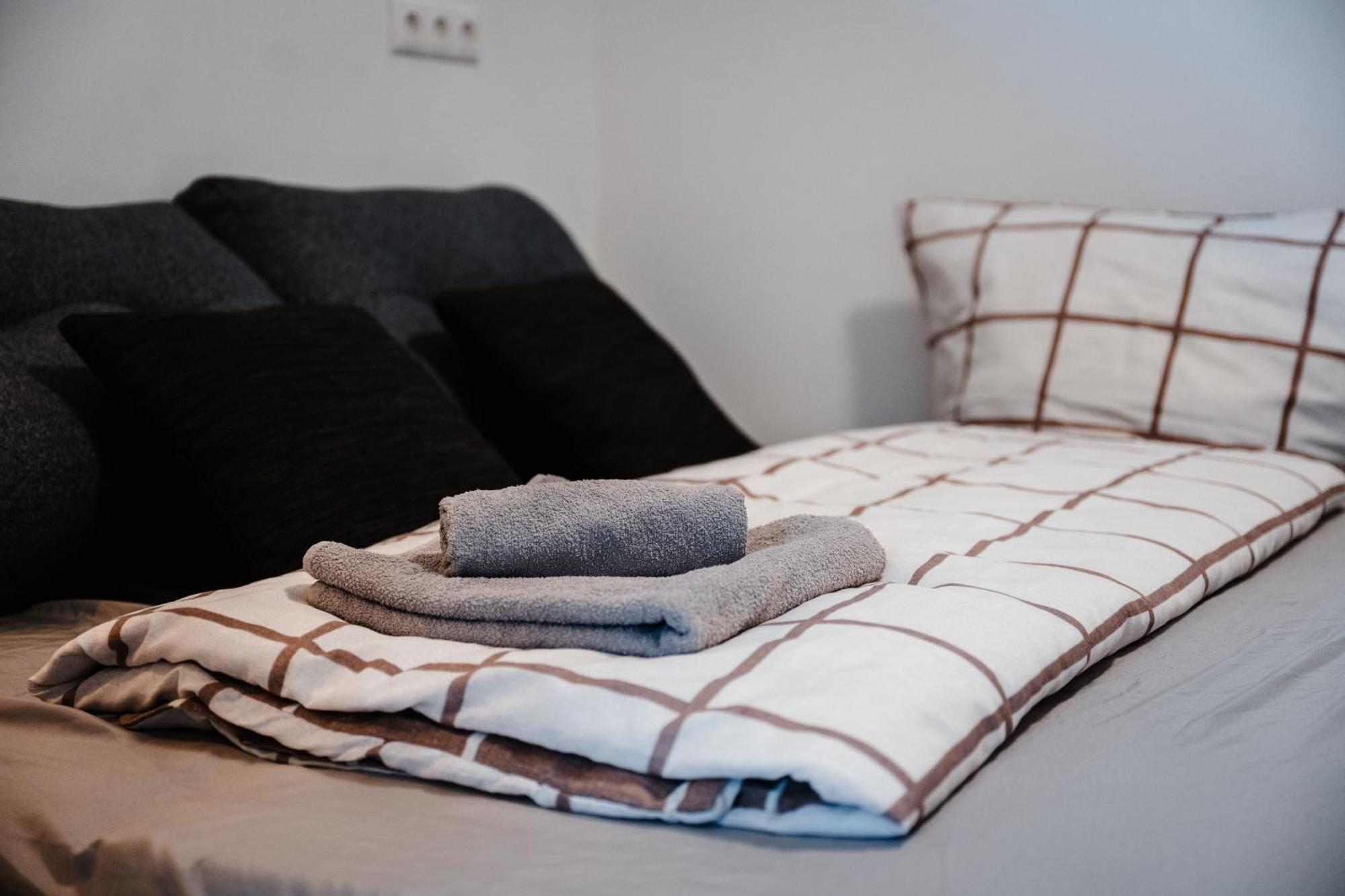 Mitzis Stubn Apartments - Bad Goisern - 24-Hour Self Check-In Екстер'єр фото
