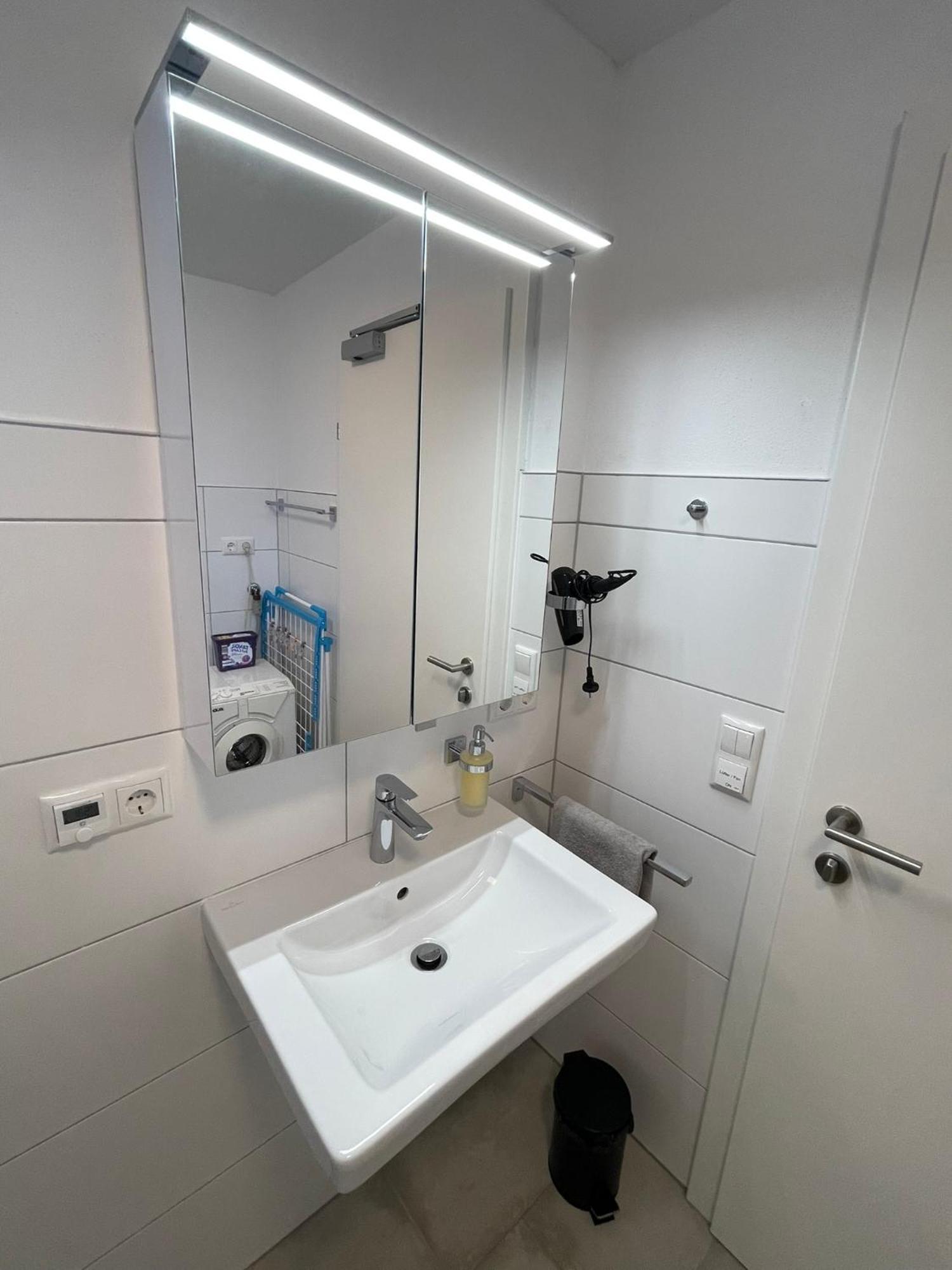 Mitzis Stubn Apartments - Bad Goisern - 24-Hour Self Check-In Екстер'єр фото